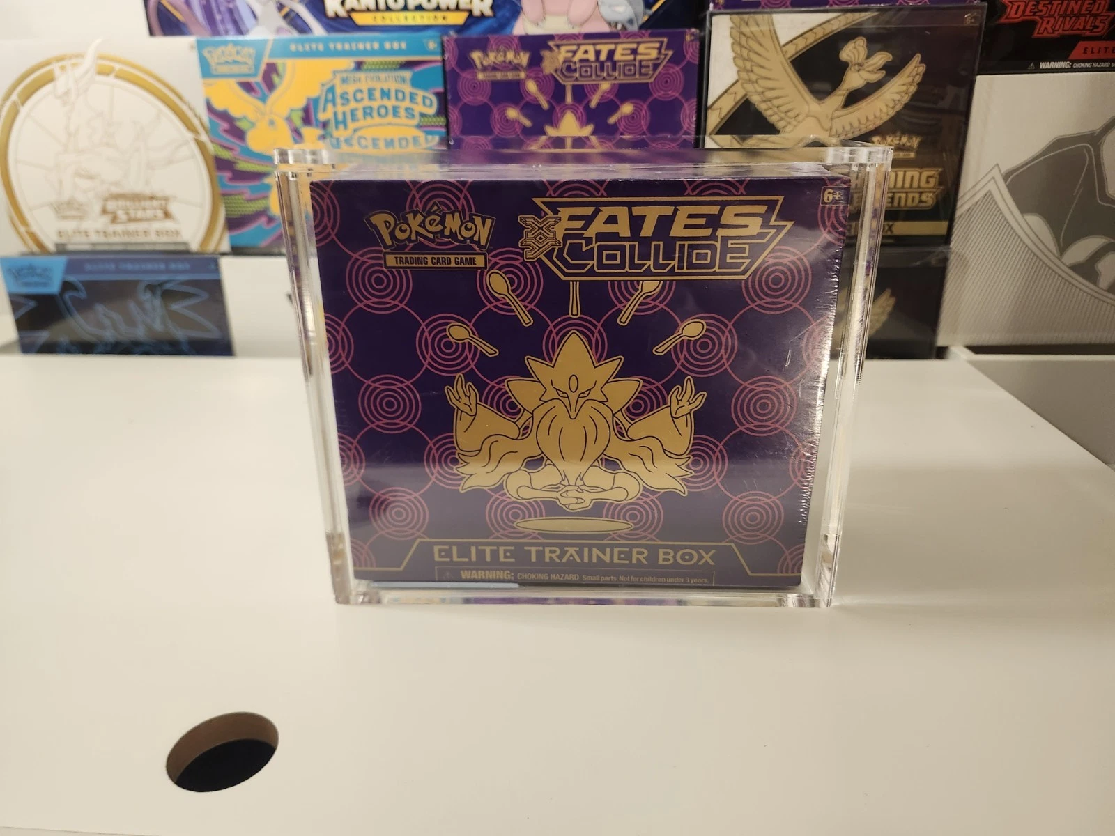 Pokémon TCG XY Fates Collide Elite Trainer Box